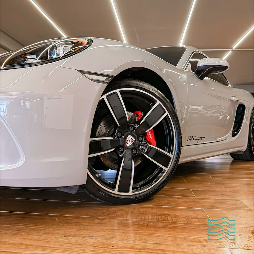 Foto do veículo PORSCHE 718 CAYMAN 2.0 300CV 2024 12.771 KM 510.000,00