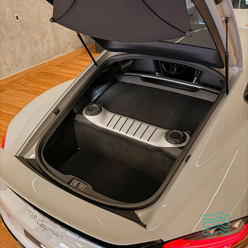 Foto do veículo PORSCHE 718 CAYMAN 2.0 300CV 2024 12.771 KM 510.000,00
