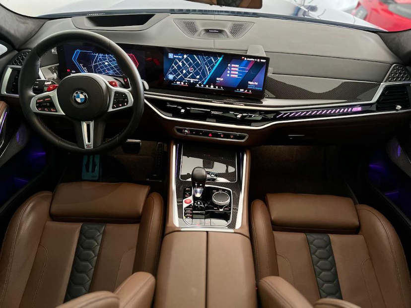 Foto do veículo BMW X6 XDRIVE 40I M SPORT 3.0 BI-TB (HIB.) 2024 10.400 KM 899.000,00