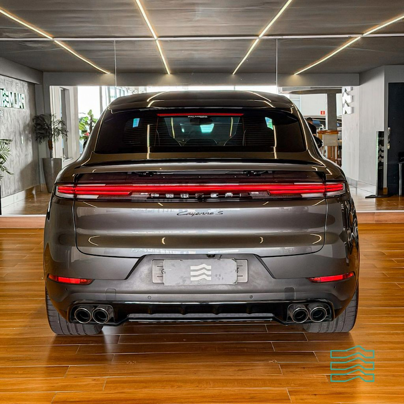 Foto do veículo PORSCHE CAYENNE S COUPE 4.0 V8 474CV 2024 30.000 KM 870.000,00