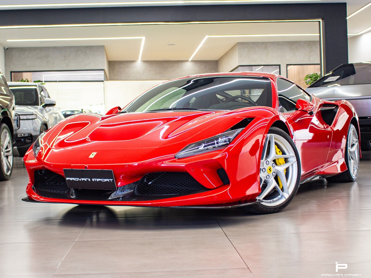Foto do veículo FERRARI F8 TRIBUTO 3.9 V8 TURBO GASOLINA F1-DCT 2022/2022 3.100 KM R$ 4.100.000,00