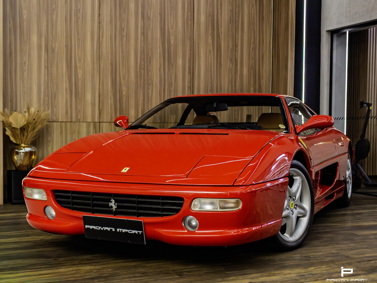 Foto do veículo FERRARI F355 BERLINETA GASOLINA 2P MANUAL 1995/1995 19.000 KM R$ 2.790.000,00