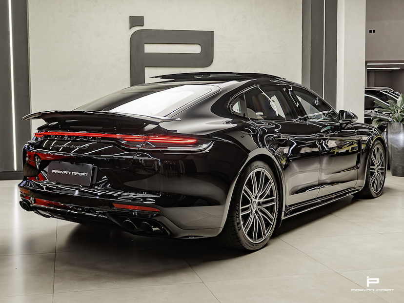 Foto do veículo PORSCHE PANAMERA 4.0 V8 E-HYBRID TURBO S PDK 2022 10.000 KM 930.000,00