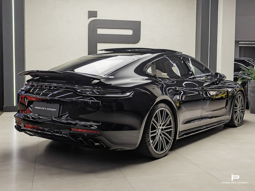 Foto do veículo PORSCHE PANAMERA 4.0 V8 E-HYBRID TURBO S PDK 2022 10.000 KM 930.000,00