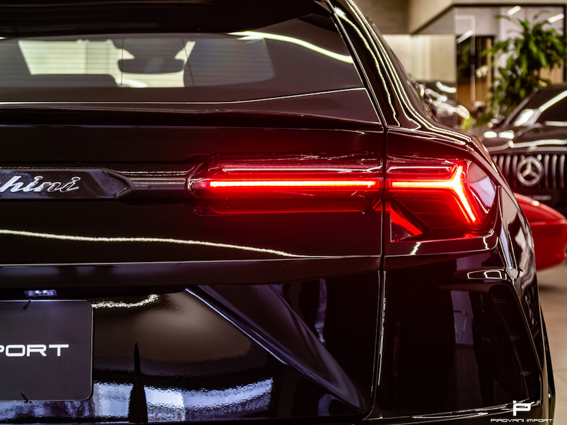 Foto do veículo LAMBORGHINI URUS 4.0 V8 TURBO GASOLINA LP650-4 AUTOMÁTICO 2022 9.000 KM 3.150.000,00