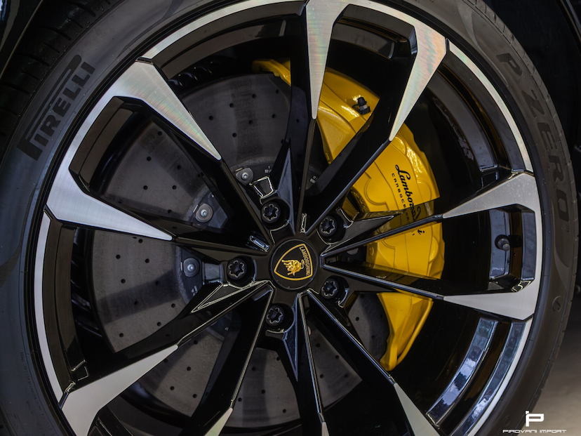 Foto do veículo LAMBORGHINI URUS 4.0 V8 TURBO GASOLINA LP650-4 AUTOMÁTICO 2022 9.000 KM 3.150.000,00