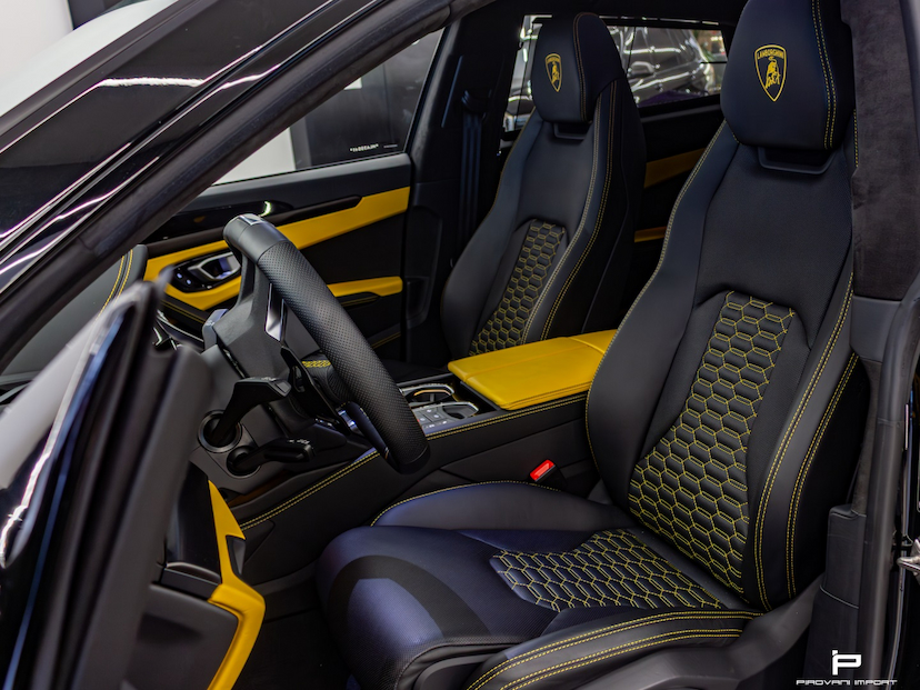 Foto do veículo LAMBORGHINI URUS 4.0 V8 TURBO GASOLINA LP650-4 AUTOMÁTICO 2022 9.000 KM 3.150.000,00