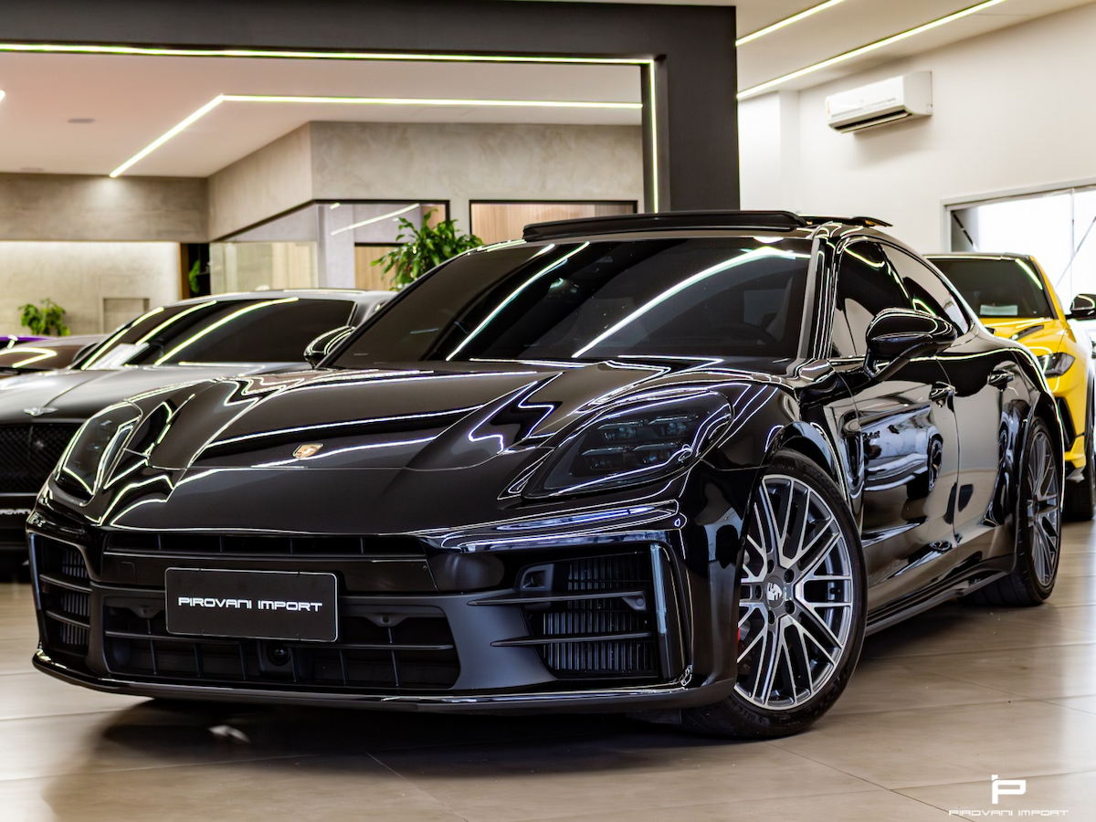 Foto do veículo PORSCHE PANAMERA 2.9 V6 E-HYBRID 4S PDK 2024/2025 9.200 KM R$ 1.130.000,00