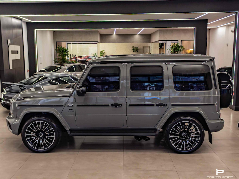 Foto do veículo MERCEDES-BENZ G 63 AMG 4.0 V8 BITURBO MHEV MANUFAKTUR 4MATIC SPEEDSHIFT 2025 530 KM 2.890.000,00