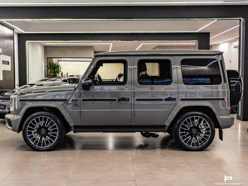 Foto do veículo MERCEDES-BENZ G 63 AMG 4.0 V8 BITURBO MHEV MANUFAKTUR 4MATIC SPEEDSHIFT 2025 530 KM 2.890.000,00