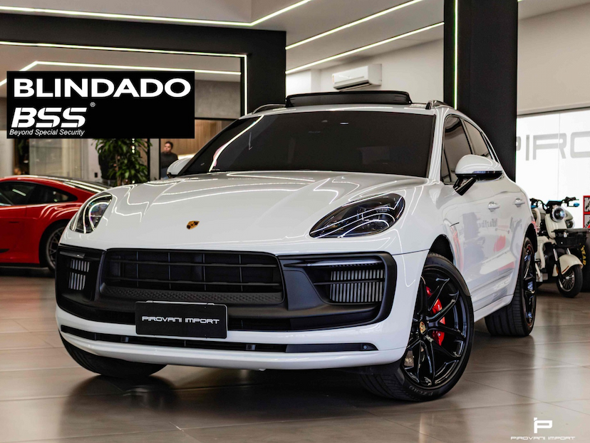 Foto do veículo PORSCHE MACAN 2.9 V6 BITURBO GASOLINA GTS PDK 2023 15.000 KM 615.000,00