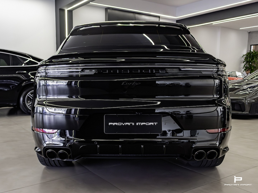 Foto do veículo PORSCHE CAYENNE 4.0 V8 E-HYBRID TURBO COUPÉ AWD TIPTRONIC S 2025 6.000 KM 1.450.000,00