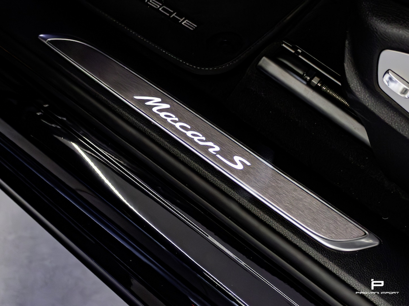 Foto do veículo PORSCHE MACAN 2.9 V6 BITURBO GASOLINA S PDK 2025 3.000 KM 799.000,00