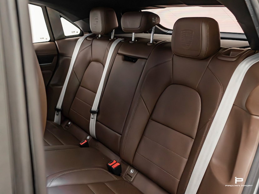 Foto do veículo PORSCHE MACAN 4 ELÉTRICO 2024 4.700 KM 720.000,00