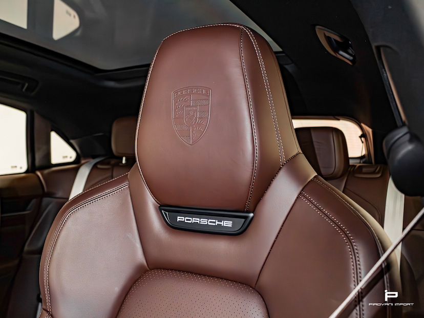 Foto do veículo PORSCHE MACAN 4 ELÉTRICO 2024 4.700 KM 720.000,00
