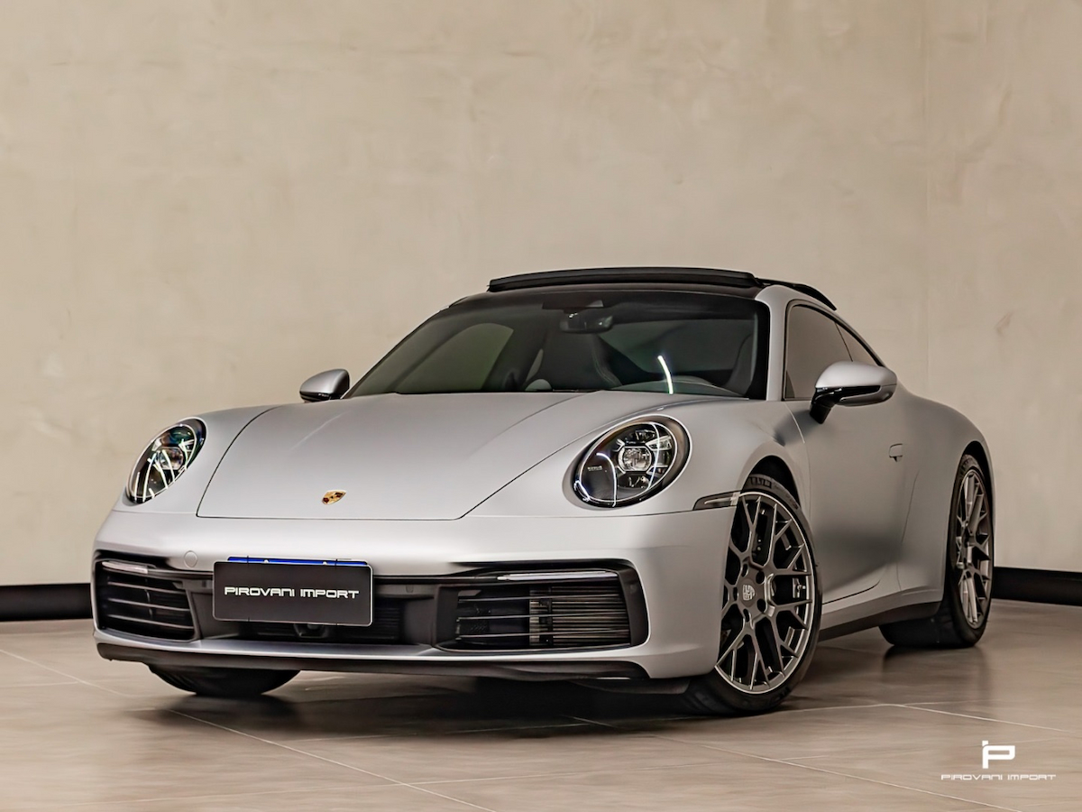 Foto do veículo PORSCHE 911 3.0 24V H6 GASOLINA CARRERA PDK 2022/2022 13.000 KM R$ 739.000,00