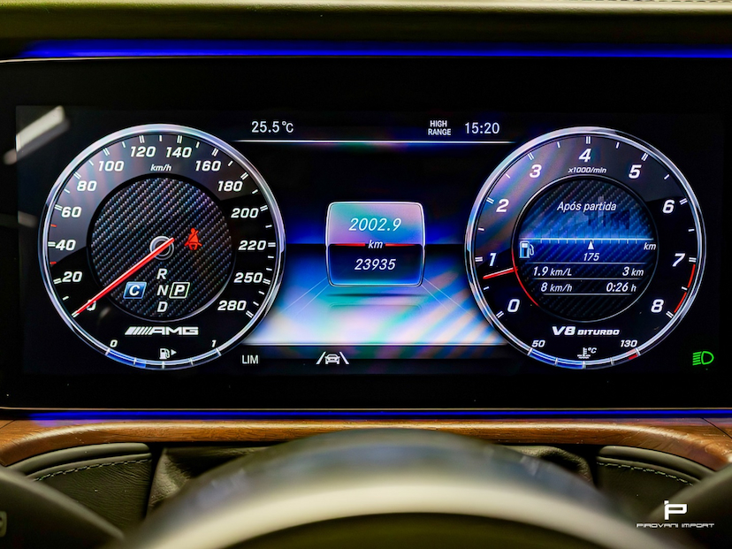 Foto do veículo MERCEDES-BENZ G 63 AMG 4.0 V8 TURBO GASOLINA 4MATIC SPEEDSHIFT 2021 23.000 KM 1.790.000,00