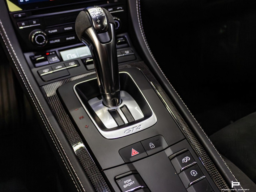 Foto do veículo PORSCHE 718 4.0 H6 GASOLINA CAYMAN GT4 PDK 2023 4.000 KM 865.000,00