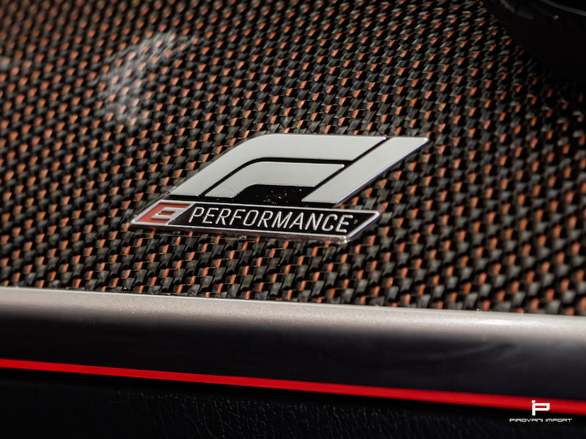 Foto do veículo MERCEDES-BENZ C 63 AMG 2.0 TURBO PHEV S E PERFORMANCE 4MATIC+ SPEEDSHIFT 2024 19.000 KM 719.000,00