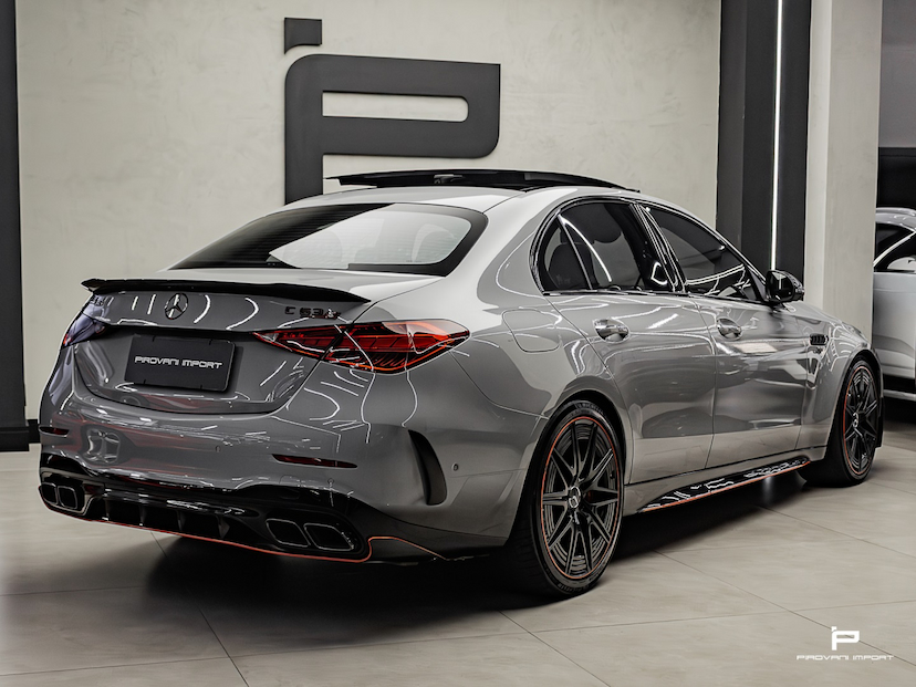 Foto do veículo MERCEDES-BENZ C 63 AMG 2.0 TURBO PHEV S E PERFORMANCE 4MATIC+ SPEEDSHIFT 2024 19.000 KM 719.000,00