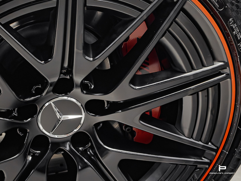 Foto do veículo MERCEDES-BENZ C 63 AMG 2.0 TURBO PHEV S E PERFORMANCE 4MATIC+ SPEEDSHIFT 2024 19.000 KM 719.000,00