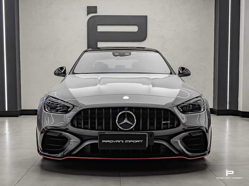 Foto do veículo MERCEDES-BENZ C 63 AMG 2.0 TURBO PHEV S E PERFORMANCE 4MATIC+ SPEEDSHIFT 2024 19.000 KM 719.000,00