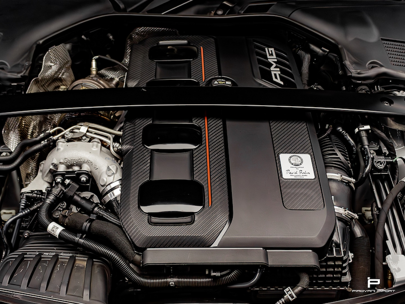 Foto do veículo MERCEDES-BENZ C 63 AMG 2.0 TURBO PHEV S E PERFORMANCE 4MATIC+ SPEEDSHIFT 2024 19.000 KM 719.000,00