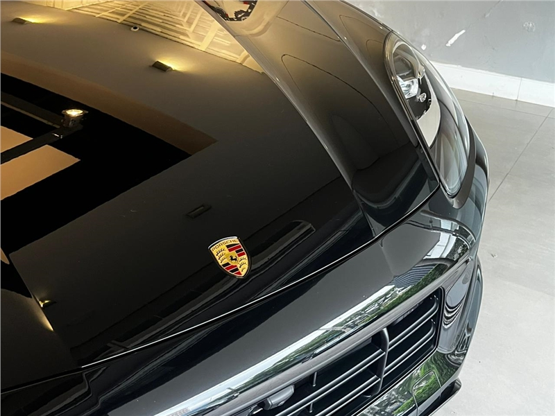 Foto do veículo PORSCHE CAYENNE 3.0 V6 E-HYBRID COUPÉ PLATINUM EDITION AWD TIPTRONIC S 2023 25.100 KM 747.900,00