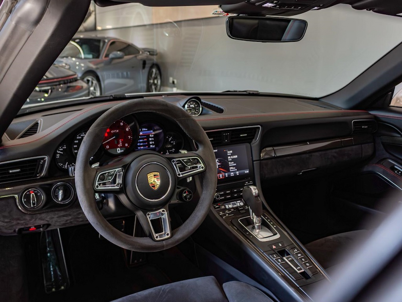 Foto do veículo PORSCHE 911 3.0 24V H6 GASOLINA TARGA 4 GTS PDK 2018 13.500 KM 890.000,00