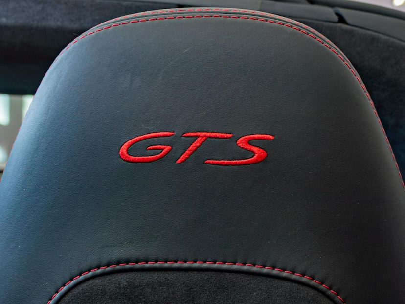 Foto do veículo PORSCHE 911 3.0 24V H6 GASOLINA TARGA 4 GTS PDK 2018 13.500 KM 890.000,00