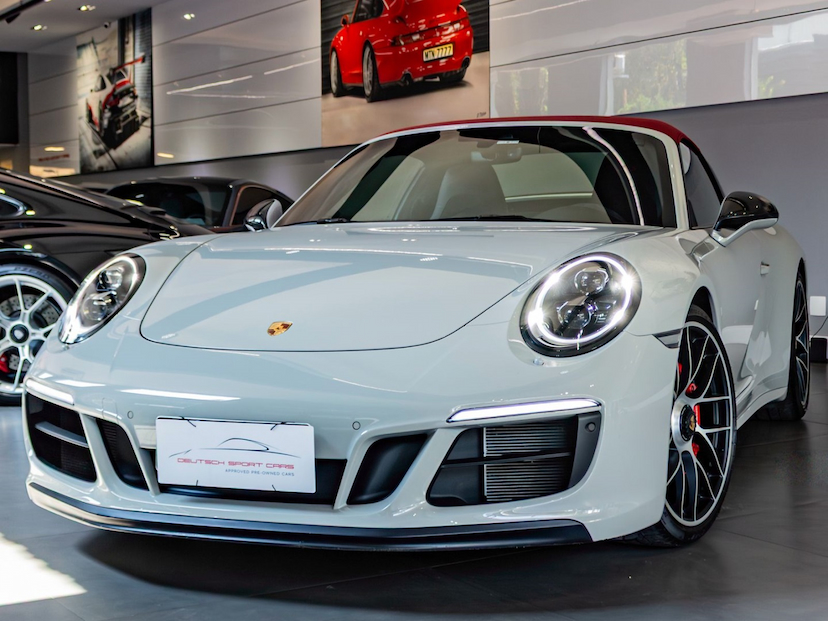 Foto do veículo PORSCHE 911 3.0 24V H6 GASOLINA TARGA 4 GTS PDK 2018 13.500 KM 890.000,00