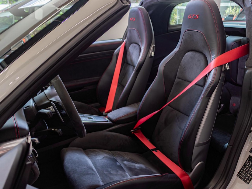 Foto do veículo PORSCHE 911 3.0 24V H6 GASOLINA TARGA 4 GTS PDK 2018 13.500 KM 890.000,00