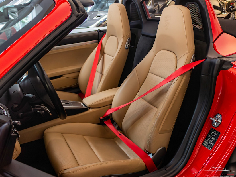 Foto do veículo PORSCHE 718 4.0 H6 GASOLINA BOXSTER GTS PDK 2021 11.200 KM 599.000,00
