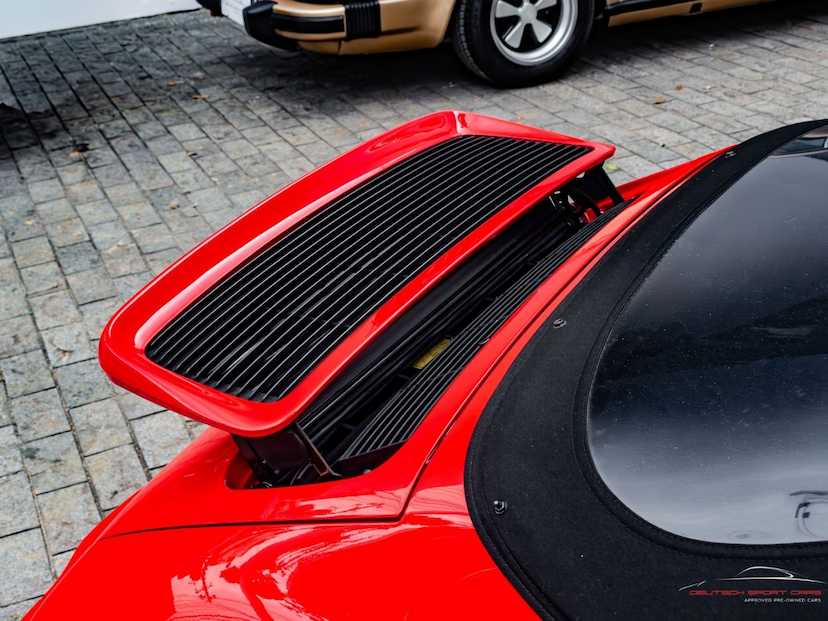 Foto do veículo PORSCHE 911 3.6 CARRERA COUPÉ 6 CILINDROS 24V GASOLINA 2P TIPTRONIC 1991 61.144 KM 789.900,00