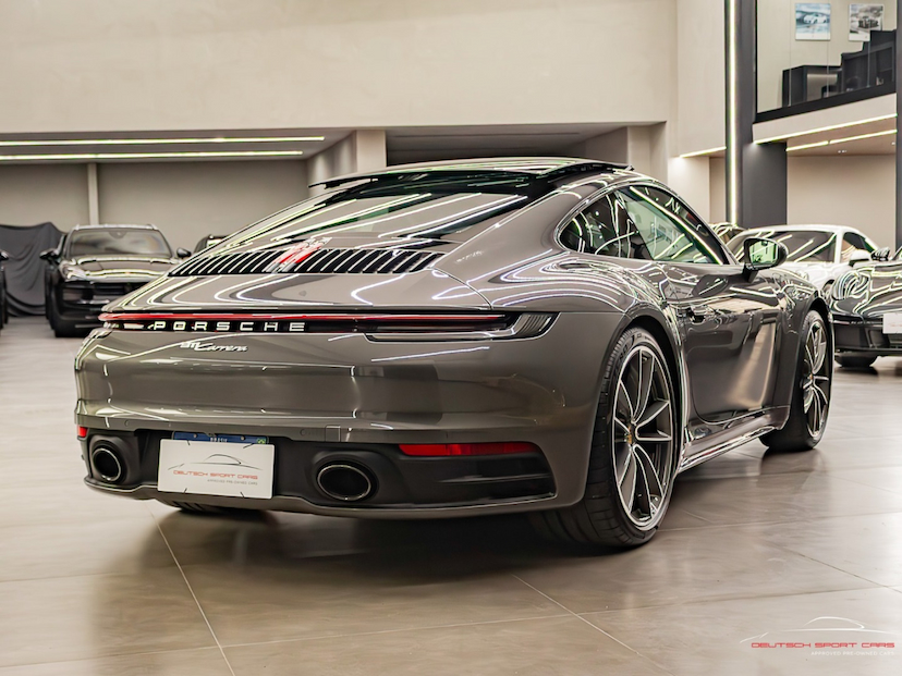 Foto do veículo PORSCHE 911 3.0 24V H6 GASOLINA CARRERA PDK 2022 10.203 KM 719.000,00