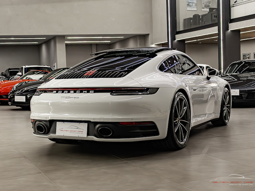 Foto do veículo PORSCHE 911 3.0 24V H6 GASOLINA CARRERA PDK 2024 4.300 KM 767.000,00