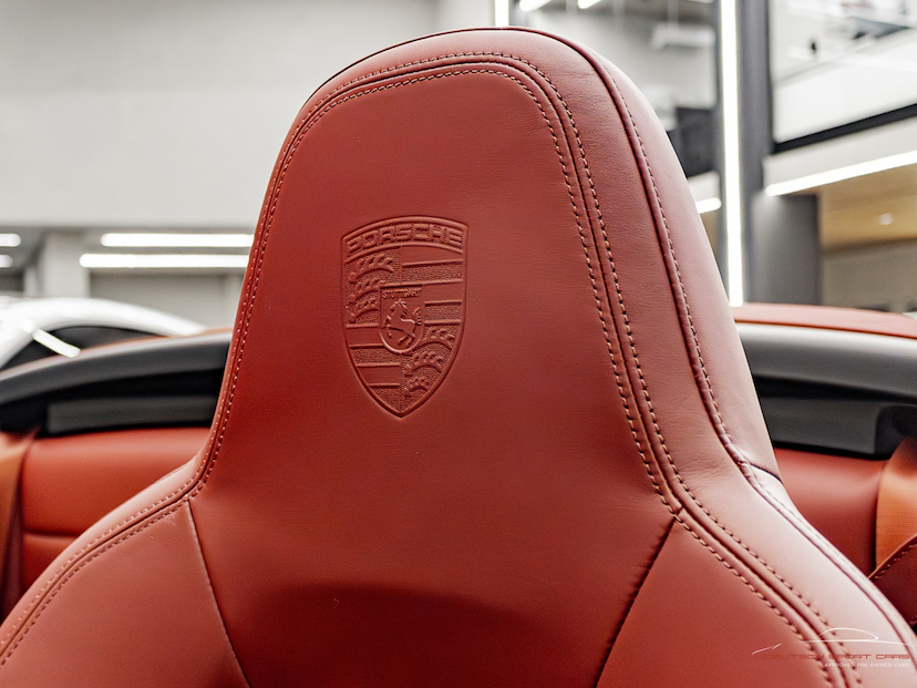 Foto do veículo PORSCHE 911 3.0 24V H6 GASOLINA CARRERA GTS CABRIOLET PDK 2024 3.033 KM 1.150.000,00