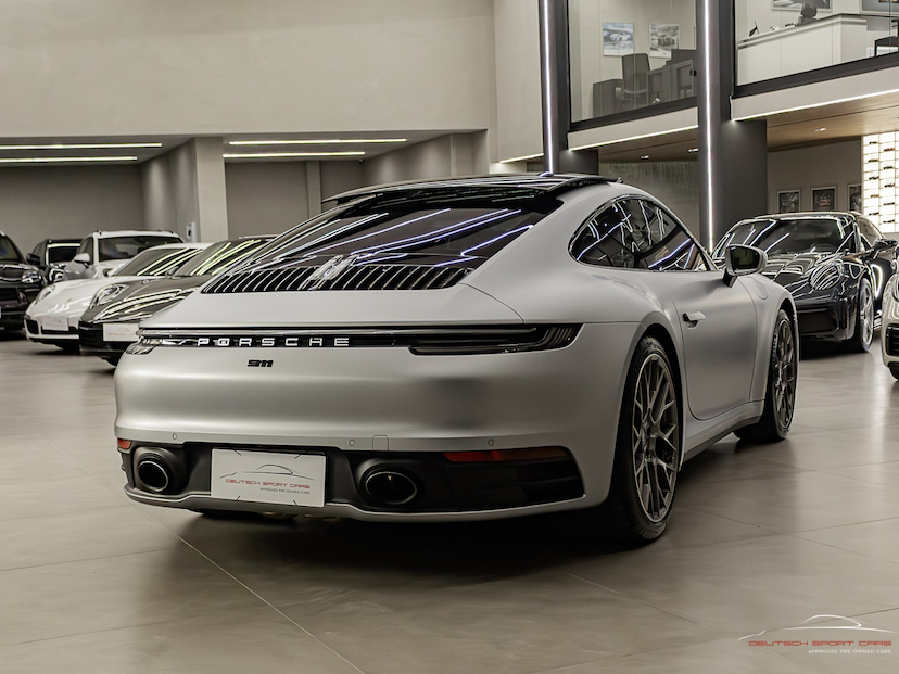 Foto do veículo PORSCHE 911 3.0 24V H6 GASOLINA CARRERA PDK 2022 14.342 KM 749.000,00