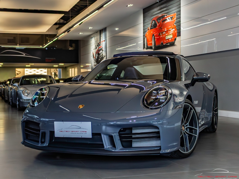 Foto do veículo PORSCHE 911 3.0 24V H6 GASOLINA CARRERA T MANUAL 2025 1.900 KM 1.150.000,00