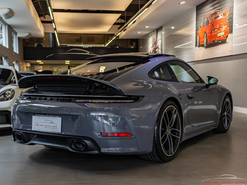 Foto do veículo PORSCHE 911 3.0 24V H6 GASOLINA CARRERA T MANUAL 2025 1.900 KM 1.150.000,00
