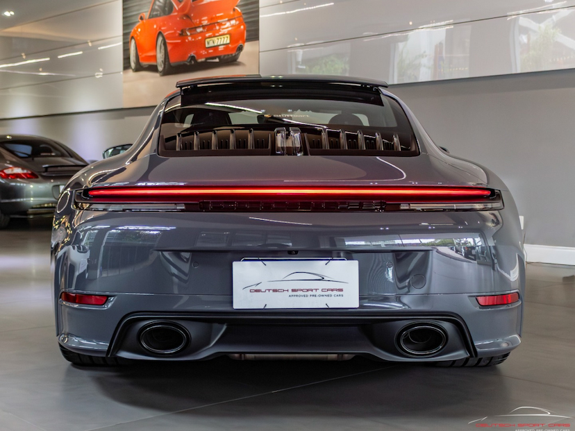 Foto do veículo PORSCHE 911 3.0 24V H6 GASOLINA CARRERA T MANUAL 2025 1.900 KM 1.150.000,00