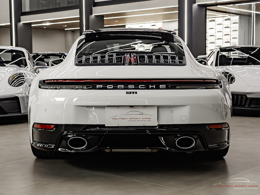 Foto do veículo PORSCHE 911 3.0 24V H6 GASOLINA CARRERA PDK 2025 9.800 KM 930.000,00