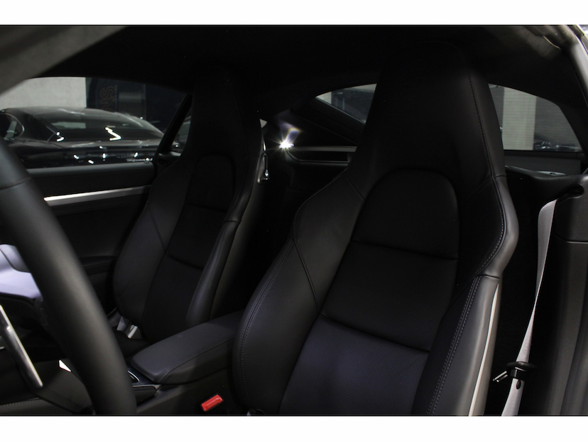 Foto do veículo PORSCHE 718 4.0 H6 GASOLINA CAYMAN GTS PDK 2023 2.500 KM 660.000,00