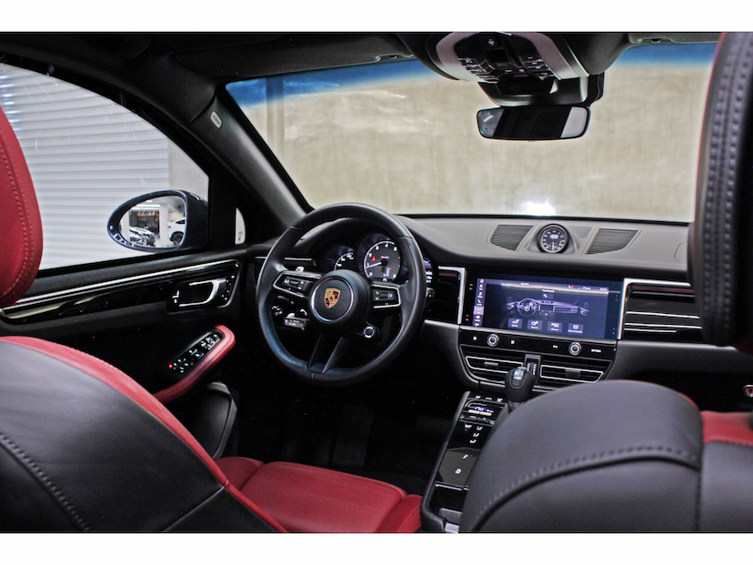 Foto do veículo PORSCHE MACAN 2.9 V6 BITURBO GASOLINA S PDK 2022 20.400 KM 575.800,00