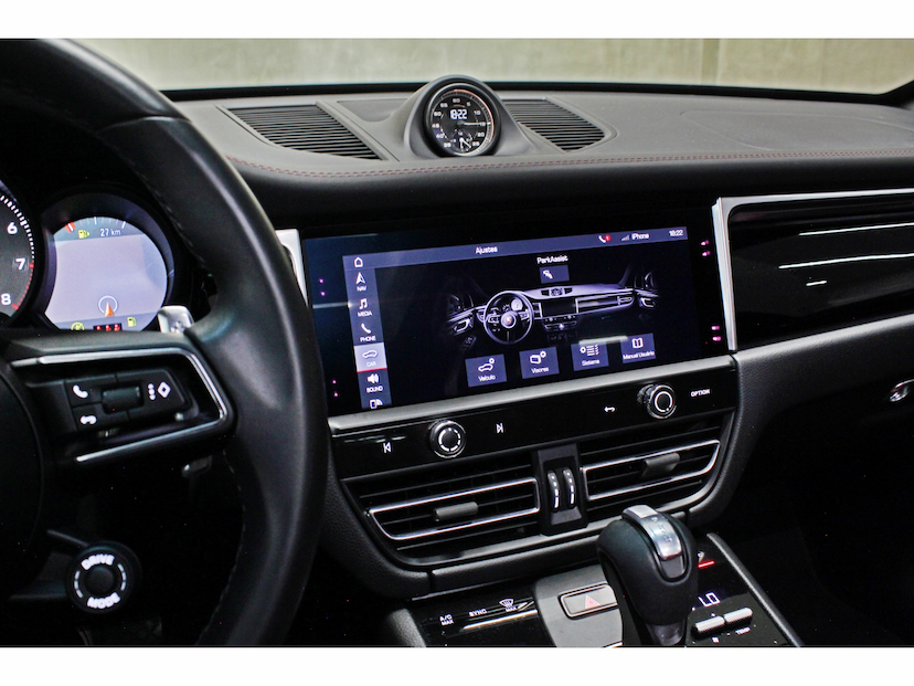 Foto do veículo PORSCHE MACAN 2.9 V6 BITURBO GASOLINA S PDK 2022 20.400 KM 575.800,00