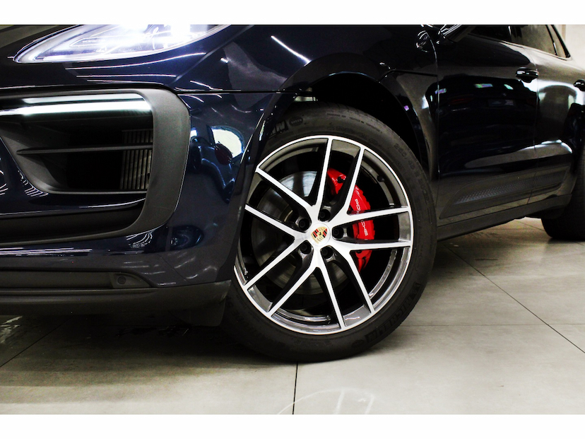 Foto do veículo PORSCHE MACAN 2.9 V6 BITURBO GASOLINA S PDK 2022 20.400 KM 575.800,00