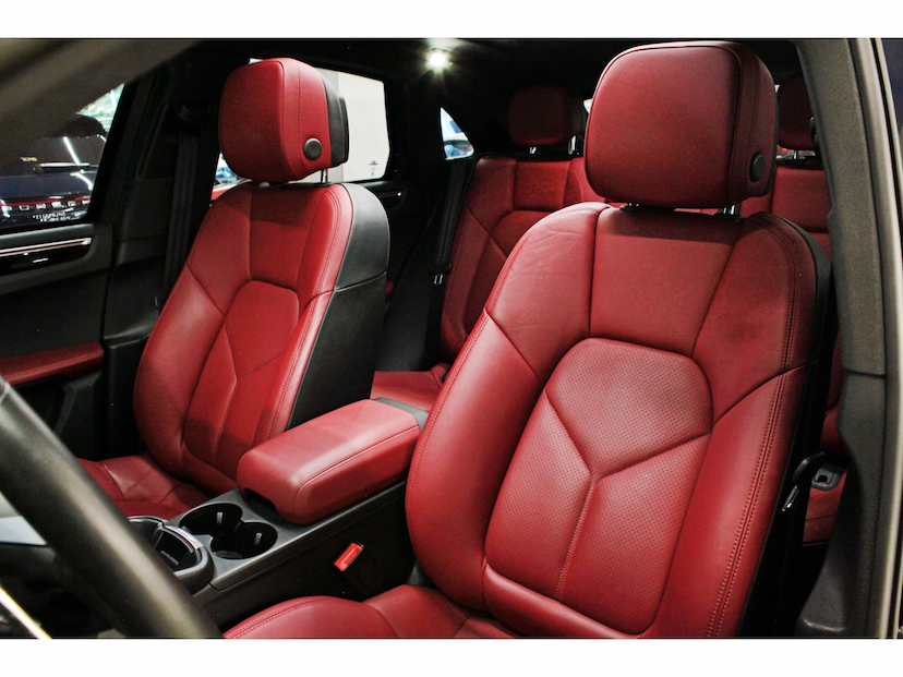 Foto do veículo PORSCHE MACAN 2.9 V6 BITURBO GASOLINA S PDK 2022 20.400 KM 575.800,00