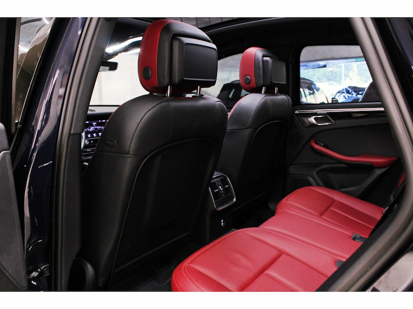 Foto do veículo PORSCHE MACAN 2.9 V6 BITURBO GASOLINA S PDK 2022 20.400 KM 575.800,00