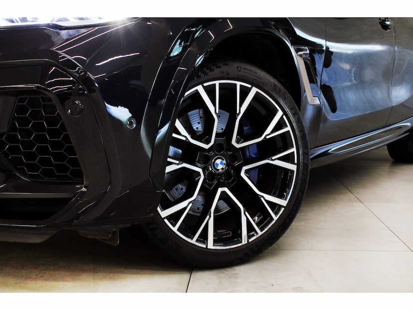 Foto do veículo BMW X6 4.4 M 4X4 COUPÉ V8 32V BI-TURBO GASOLINA 4P AUTOMÁTICO 2021 24.400 KM 638.800,00
