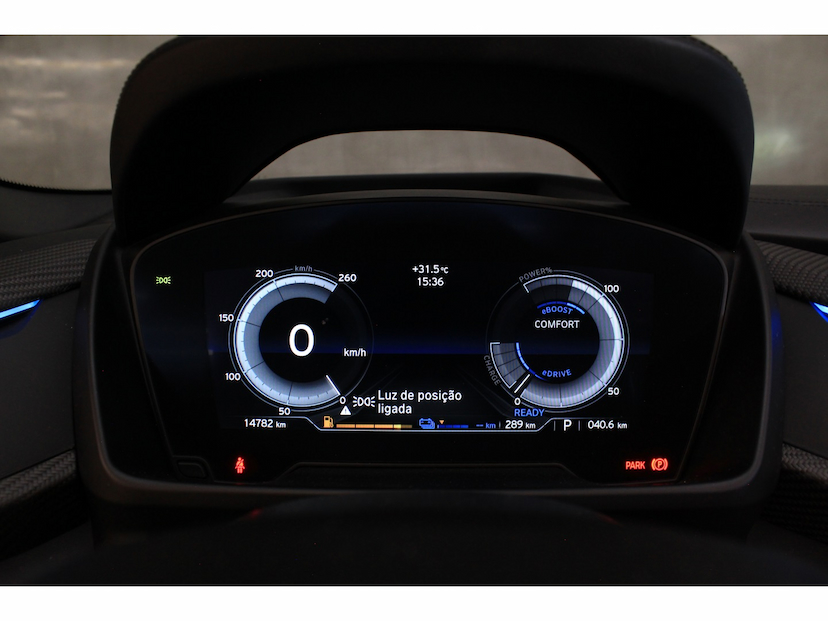 Foto do veículo BMW I8 1.5 12V HYBRID EDRIVE ROADSTER AUTOMÁTICO 2020 14.800 KM 1.189.800,00